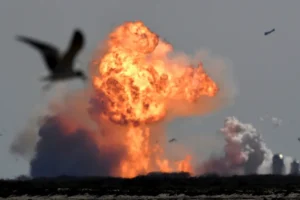 2021-02-02T223815Z_349015656_RC2MKL9TTI5G_RTRMADP_3_SPACE-EXPLORATION-SPACEX